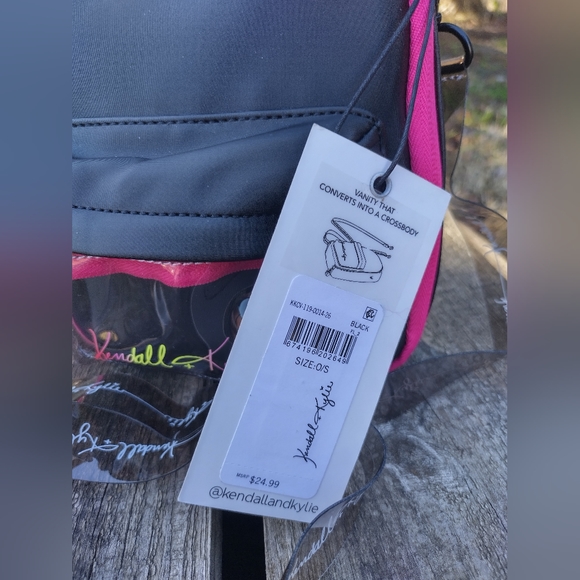 NWT Kendall + Kylie Mini Vanity That Convert's to a Crossbody Bag| Black & Pink! - Picture 9 of 11